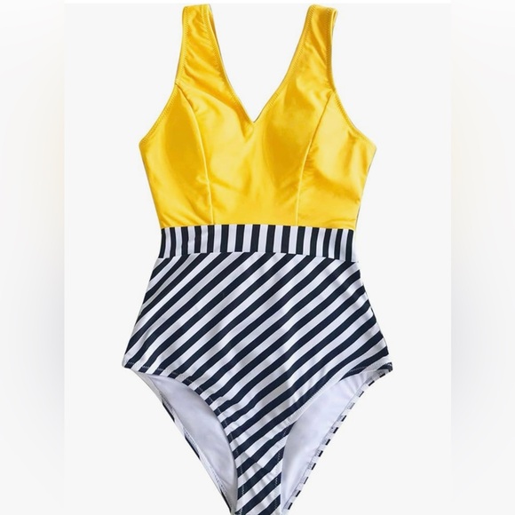 Cupshe Women’s Yellow V-Neck and Striped Bottom One-Piece Swimsuit Size L - Picture 7 of 7